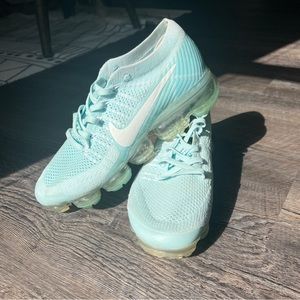 Personalized teal Nike Vapormax size 8